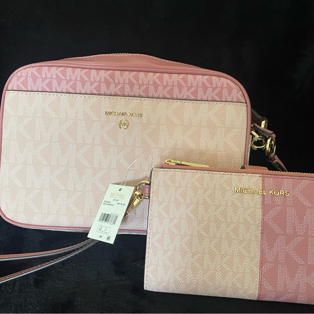 Michael Kors Pink and Cream Crossbody Signature Bag w/ Matching Wristlet Wallet
